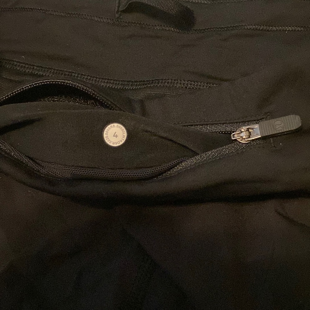 Lululemon speed shorts 2.5” - Picture 6 of 6